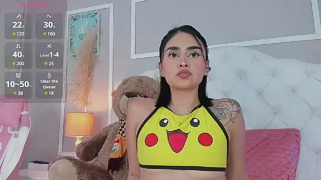 Snapshot of serena_jeyms chatting on 2, 1, 2025 serena jeyms online show from 2, 1, 2025