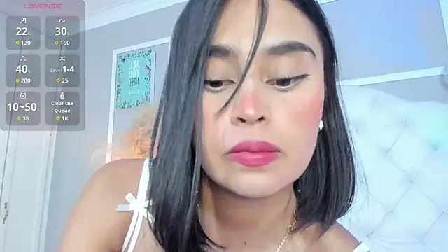 Snapshot of serena_jeyms chatting on 22, 9, 2025 serena jeyms online show from 22, 9, 2025