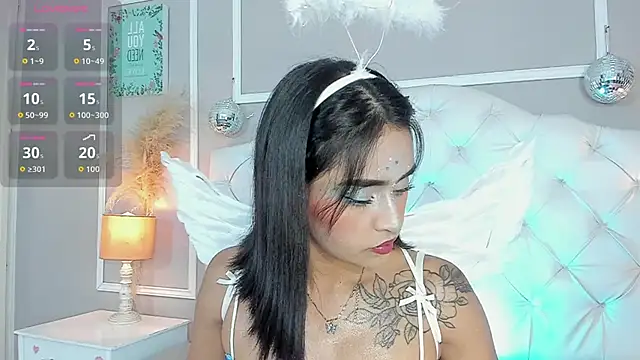 Snapshot of serena_jeyms chatting on 31, 10, 2025 serena jeyms online show from 31, 10, 2025