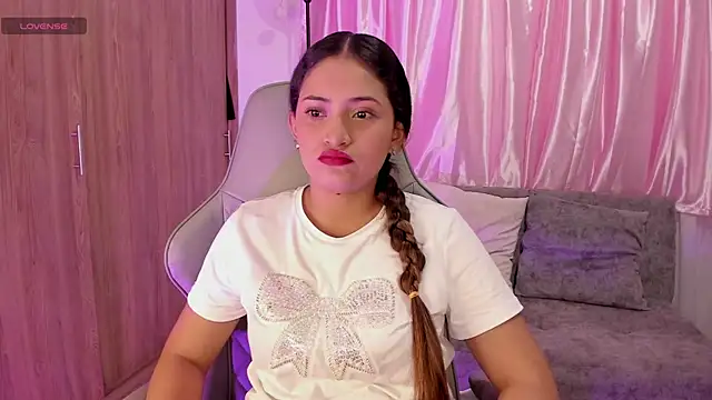 Snapshot of Isa_squirt1 chatting on 12, 9, 2025 Isa squirt1 online show from 12, 9, 2025