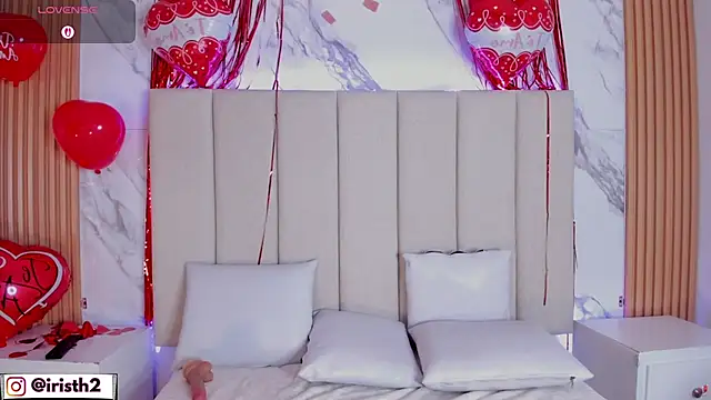 Snapshot of Iris_Thompson_ chatting on 15, 2, 2026 Iris Thompson online show from 15, 2, 2026