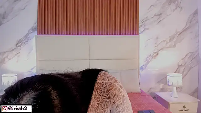 Snapshot of Iris_Thompson_ chatting on 12, 4, 2026 Iris Thompson online show from 12, 4, 2026