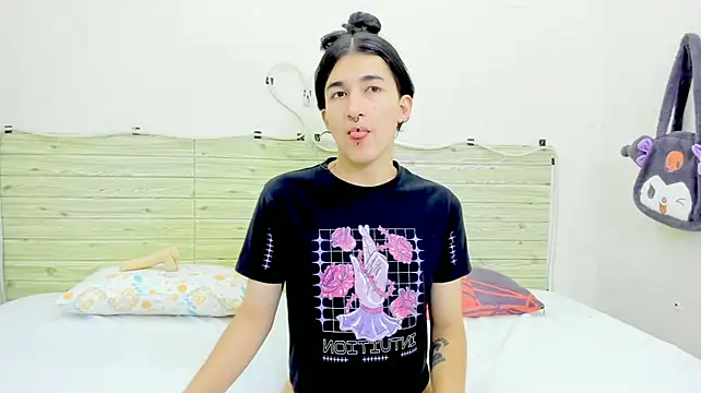 Evil Queen13 online show from 5, 1, 2026