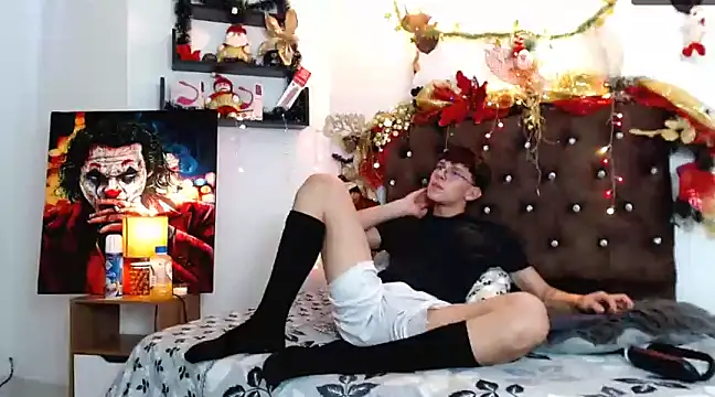 flowers18 online show from 29, 12, 2024