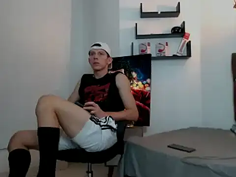 flowers18 online show from 25, 1, 2025