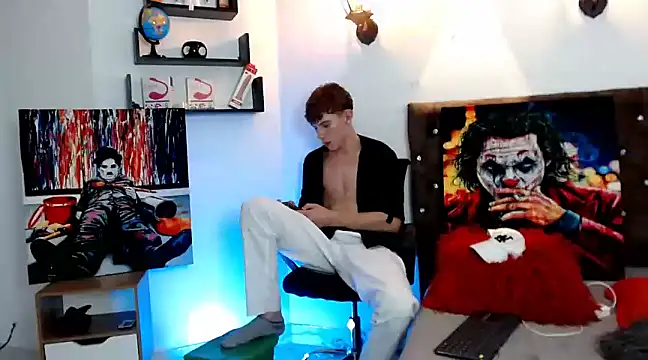 flowers18 online show from 23, 2, 2025