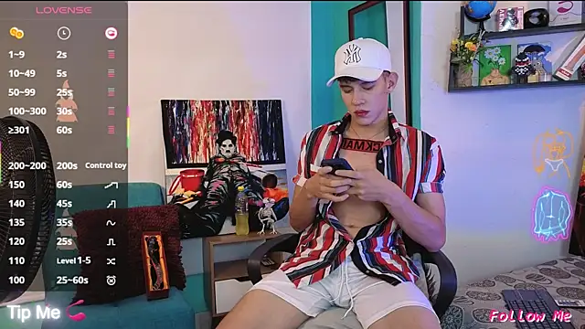 Snapshot of flowers18 chatting on 5, 1, 2026 flowers18 online show from 5, 1, 2026