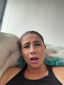 Snapshot of antonhella1 chatting on 2, 6, 2026 antonhella1 online show from 2, 6, 2026