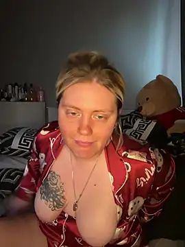 Blondiee3088 online show from 4, 2, 2026