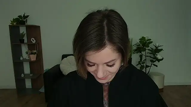 Snapshot of MariaSttone chatting on 19, 12, 2024 MariaSttone online show from 19, 12, 2024