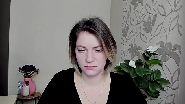 Snapshot of MariaSttone chatting on 22, 2, 2025 MariaSttone online show from 22, 2, 2025