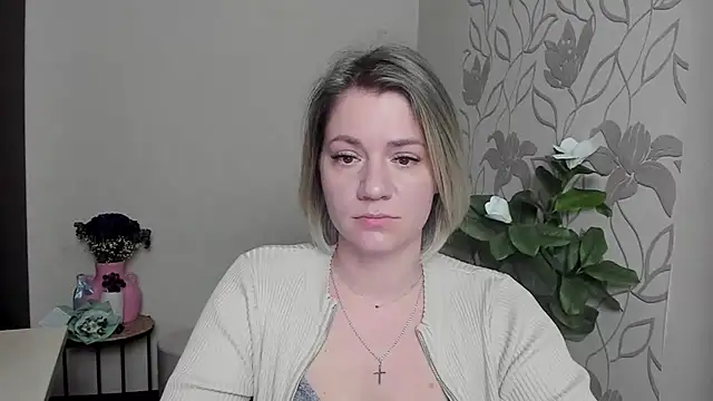 Snapshot of MariaSttone chatting on 17, 3, 2025 MariaSttone online show from 17, 3, 2025