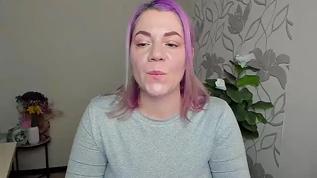 Snapshot of MariaSttone chatting on 11, 4, 2026 MariaSttone online show from 11, 4, 2026