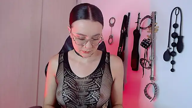 Alisson Beckett online show from 11, 9, 2025