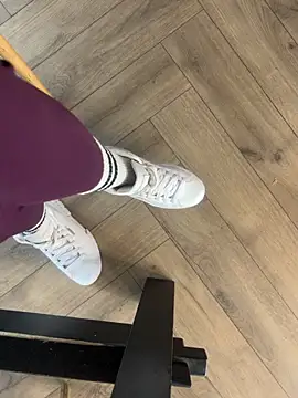 FeetVibe online show from 4, 11, 2025