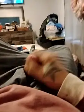 Snapshot of hornygiltz92 chatting on 18, 1, 2026 hornygiltz92 online show from 18, 1, 2026