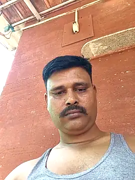 Snapshot of Vinay-kumar89 chatting on 5, 4, 2026 Vinay-kumar89 online show from 5, 4, 2026