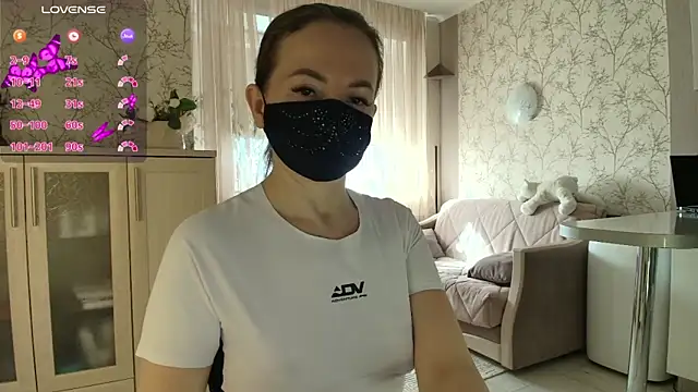 Snapshot of MilfeaN chatting on 1, 4, 2026 MilfeaN online show from 1, 4, 2026