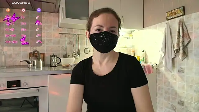 Snapshot of MilfeaN chatting on 3, 4, 2026 MilfeaN online show from 3, 4, 2026