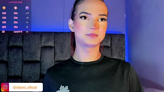 Liittle foxxxy online show from 3, 2, 2025