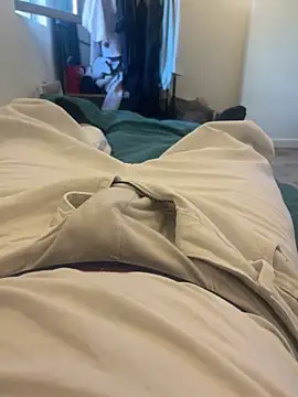 Snapshot of Enzo_showww chatting on 25, 12, 2024 Enzo showww online show from 25, 12, 2024