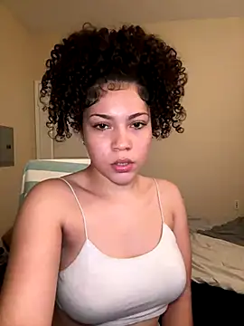 ladylavish online show from 5, 12, 2024