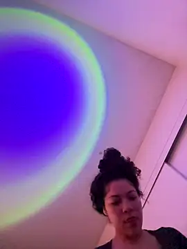 Snapshot of ladylavish chatting on 7, 1, 2026 ladylavish online show from 7, 1, 2026