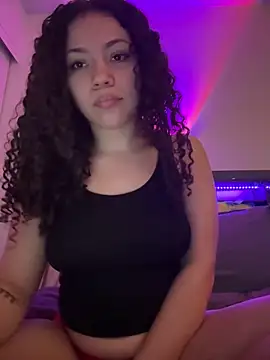 Snapshot of ladylavish chatting on 4, 2, 2026 ladylavish online show from 4, 2, 2026