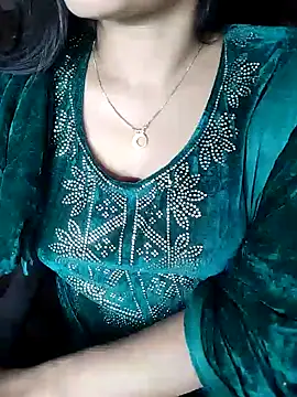 Snapshot of karishma chatting on 2, 2, 2025 karishma online show from 2, 2, 2025