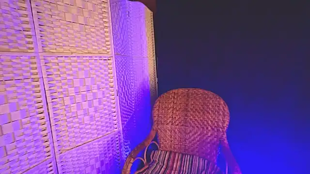 Snapshot of KayleyxEmily chatting on 31, 1, 2025 KayleyxEmily online show from 31, 1, 2025