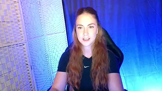 Snapshot of KayleyxEmily chatting on 11, 9, 2025 KayleyxEmily online show from 11, 9, 2025