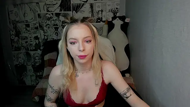 Martha Cameron online show from 13, 2, 2025