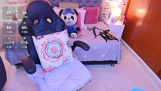 italy   boobs online show from 21, 11, 2025