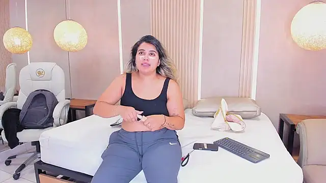Snapshot of julietha_taylor chatting on 6, 7, 2026 julietha taylor online show from 6, 7, 2026