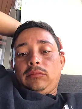 Snapshot of isacalejandroo chatting on 19, 1, 2025 isacalejandroo online show from 19, 1, 2025