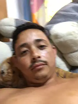 Snapshot of isacalejandroo chatting on 19, 1, 2025 isacalejandroo online show from 19, 1, 2025