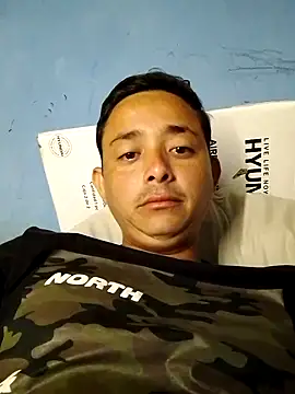 Snapshot of isacalejandroo chatting on 22, 3, 2025 isacalejandroo online show from 22, 3, 2025