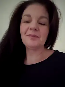 Snapshot of 420Curvybabe chatting on 4, 11, 2025 420Curvybabe online show from 4, 11, 2025