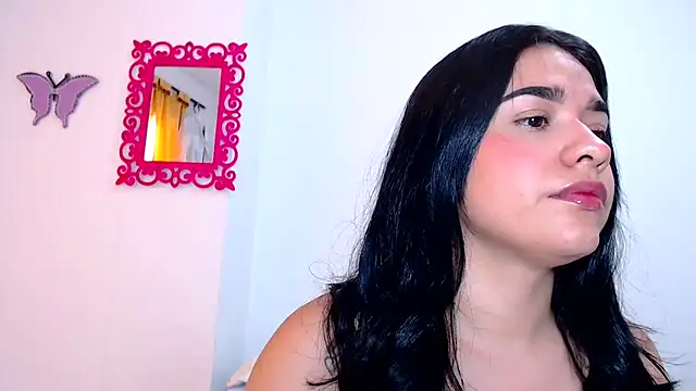Snapshot of SaraBlosson chatting on 17, 3, 2025 SaraBlosson online show from 17, 3, 2025