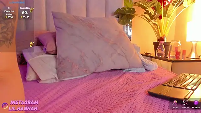 Snapshot of lil_hanna18 chatting on 21, 3, 2025 lil hanna18 online show from 21, 3, 2025