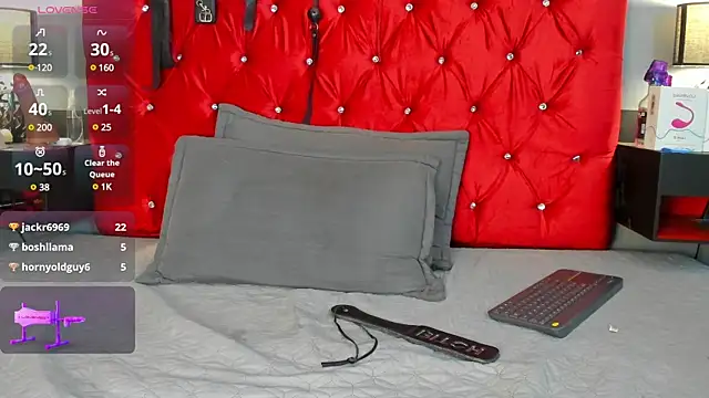 Samantha Mouret online show from 31, 1, 2025