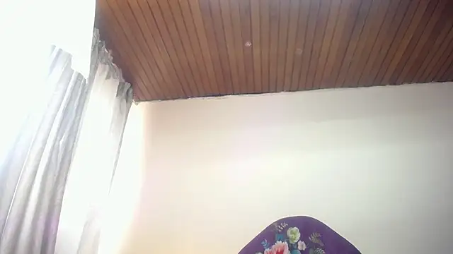 Snapshot of Scarllett_BDSM chatting on 28, 4, 2026 Scarllett BDSM online show from 28, 4, 2026