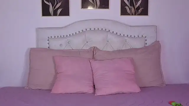 Snapshot of AnneGagner chatting on 26, 9, 2025 AnneGagner online show from 26, 9, 2025