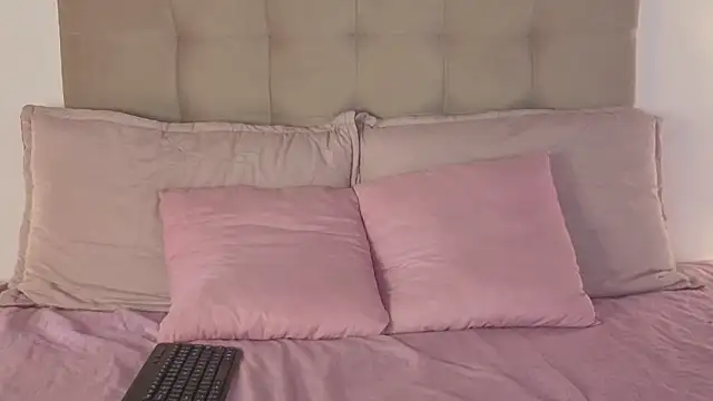 Snapshot of AnneGagner chatting on 16, 4, 2026 AnneGagner online show from 16, 4, 2026