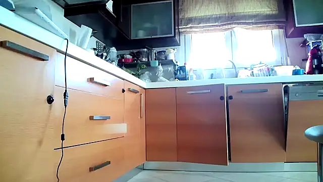 Snapshot of Kalia_Cross chatting on 24, 10, 2025 Kalia Cross online show from 24, 10, 2025