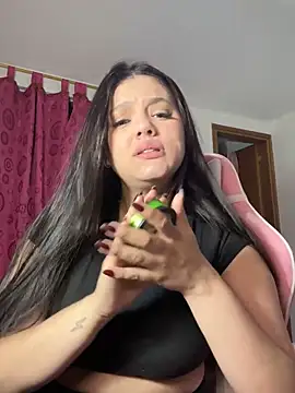 kimberlyhills1 online show from 6, 2, 2025