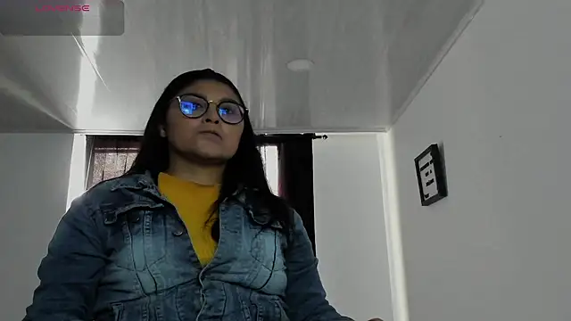 Snapshot of lorymoon chatting on 4, 12, 2024 lorymoon online show from 4, 12, 2024