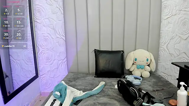 Snapshot of AlexaFoxy18 chatting on 6, 3, 2026 AlexaFoxy18 online show from 6, 3, 2026