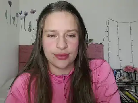 Snapshot of Serenity chatting on 17, 12, 2024 Serenity online show from 17, 12, 2024