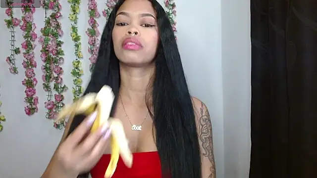 Shenna brunette  online show from 18, 12, 2025